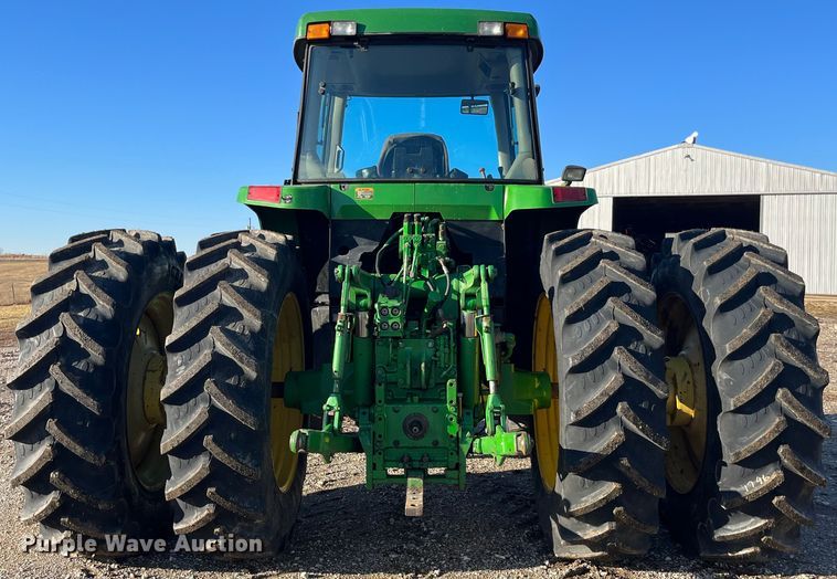 image for item MW9433 1995 John Deere 7800  MFWD tractor