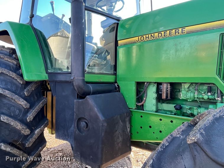 image for item MW9433 1995 John Deere 7800  MFWD tractor