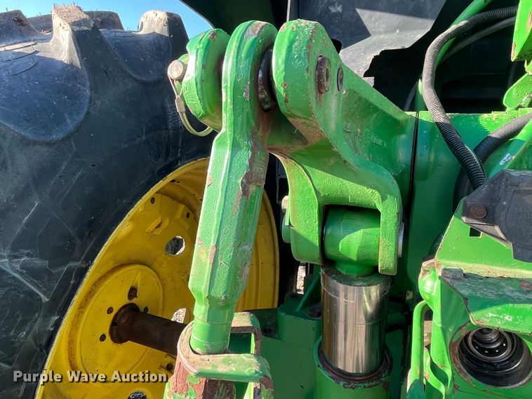 image for item MW9433 1995 John Deere 7800  MFWD tractor