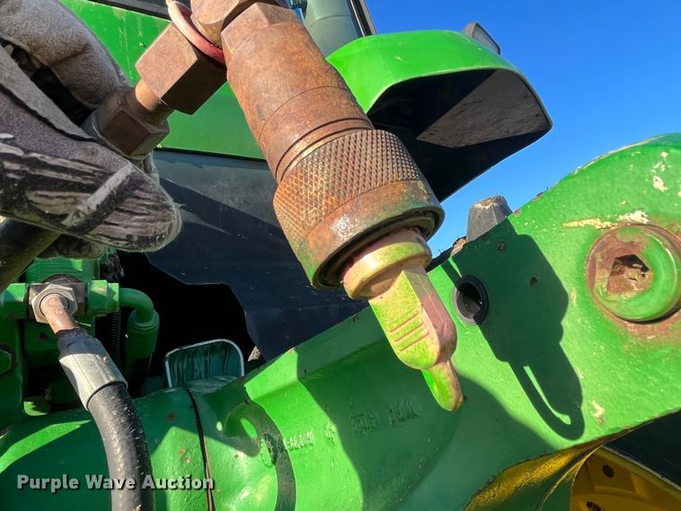 image for item MW9433 1995 John Deere 7800  MFWD tractor