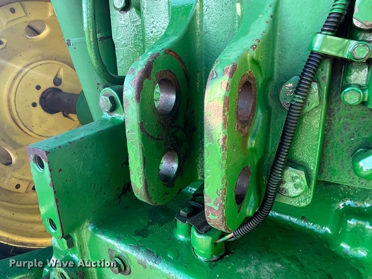 image for item MW9433 1995 John Deere 7800  MFWD tractor