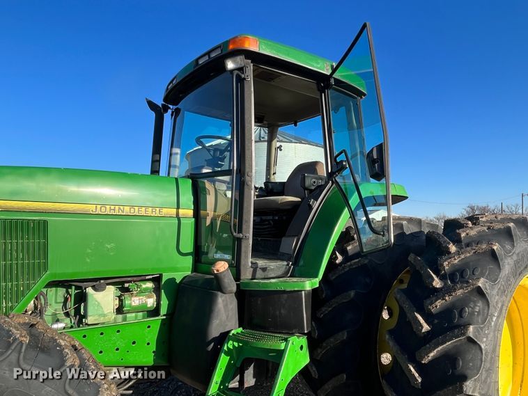 image for item MW9433 1995 John Deere 7800  MFWD tractor