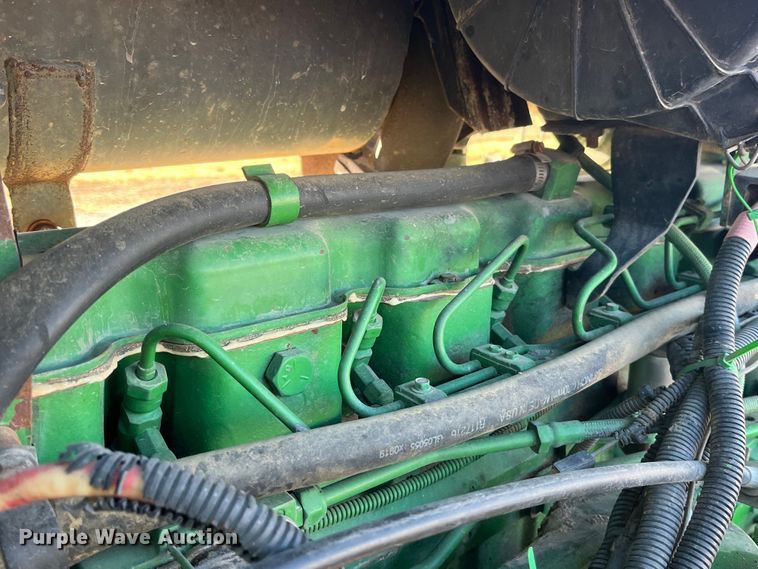 image for item MW9433 1995 John Deere 7800  MFWD tractor