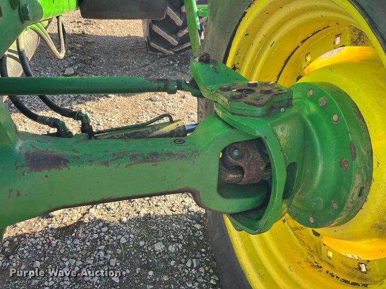 image for item MW9433 1995 John Deere 7800  MFWD tractor