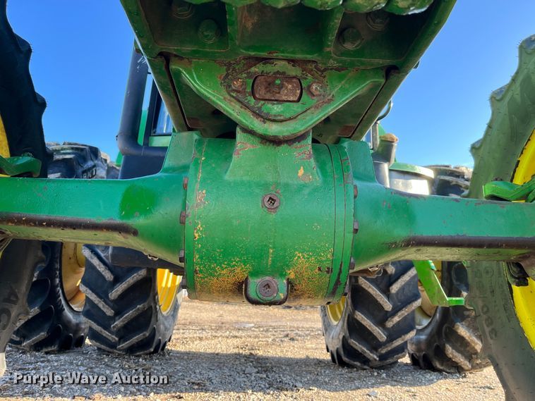 image for item MW9433 1995 John Deere 7800  MFWD tractor