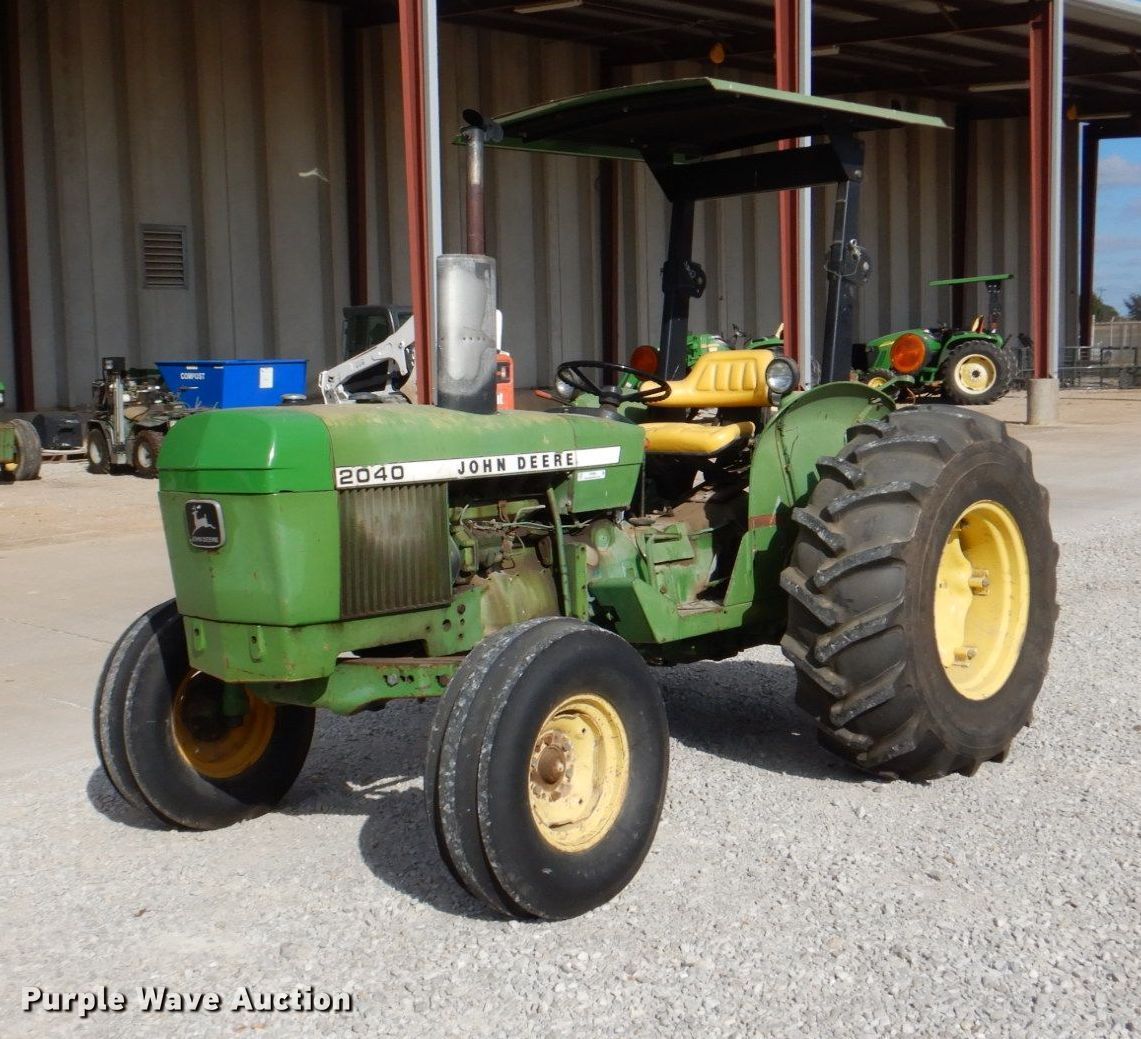 1976 John Deere 2040 tractor in Ardmore, OK Item LP9090 sold Purple