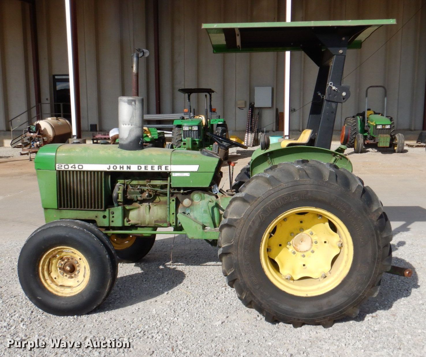 1976 John Deere 2040 tractor in Ardmore, OK Item LP9090 sold Purple