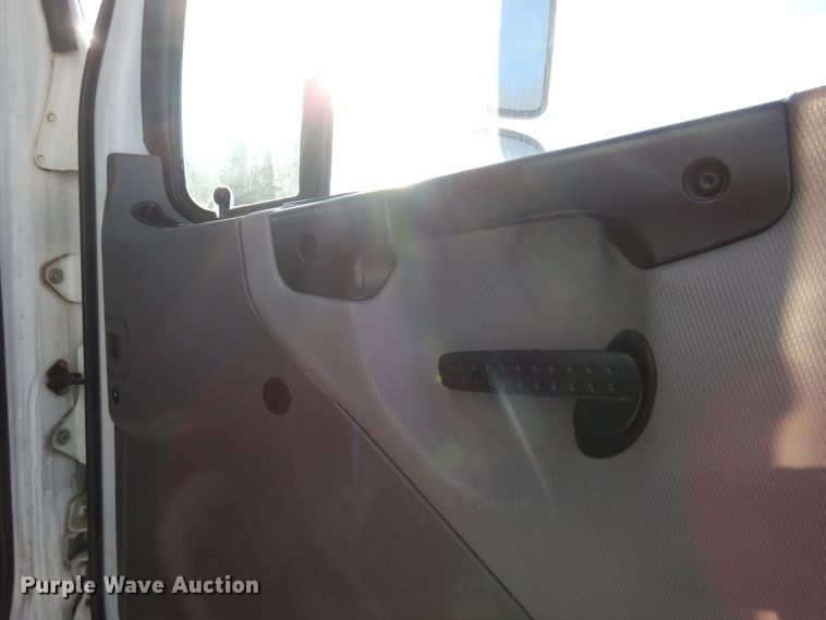 image for item AF9345 2008 Freightliner Business Class M2  box truck