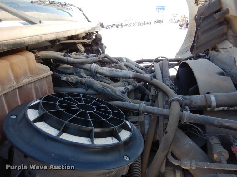 image for item AF9345 2008 Freightliner Business Class M2  box truck