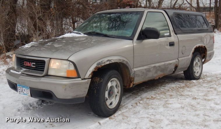 image for item AF9361 2000 GMC Sonoma SLS  pickup truck