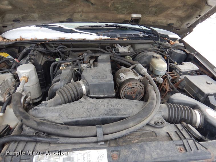 image for item AF9361 2000 GMC Sonoma SLS  pickup truck