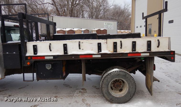 image for item AF9432 1997 Ford F450 Super Duty  flatbed truck