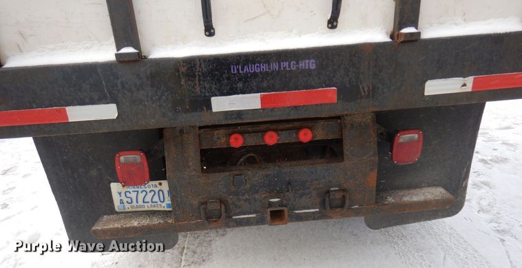 image for item AF9432 1997 Ford F450 Super Duty  flatbed truck