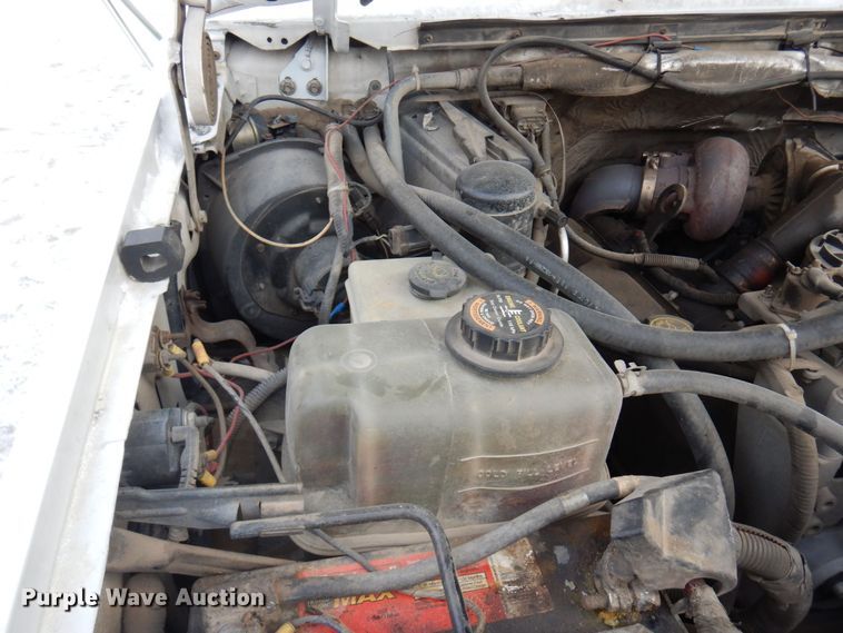 image for item AF9432 1997 Ford F450 Super Duty  flatbed truck