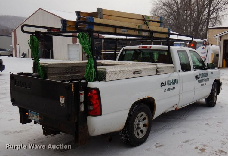 image for item AF9433 2005 Chevrolet Silverado 1500  Ext. Cab pickup truck