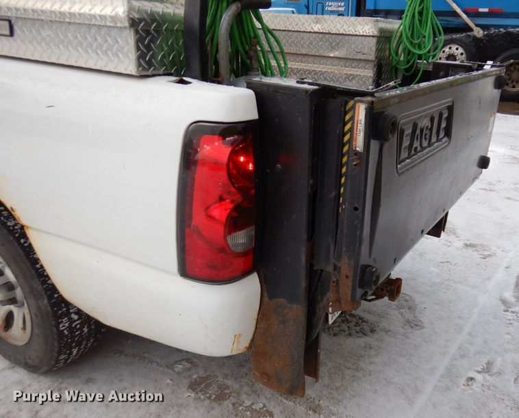 image for item AF9433 2005 Chevrolet Silverado 1500  Ext. Cab pickup truck