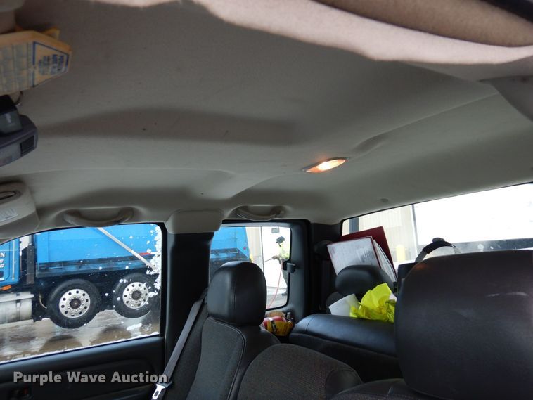 image for item AF9433 2005 Chevrolet Silverado 1500  Ext. Cab pickup truck