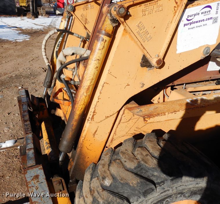 image for item DF8250 1993 Case 1845C  skid steer loader