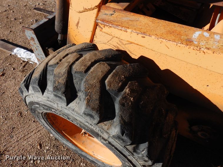 image for item DF8250 1993 Case 1845C  skid steer loader