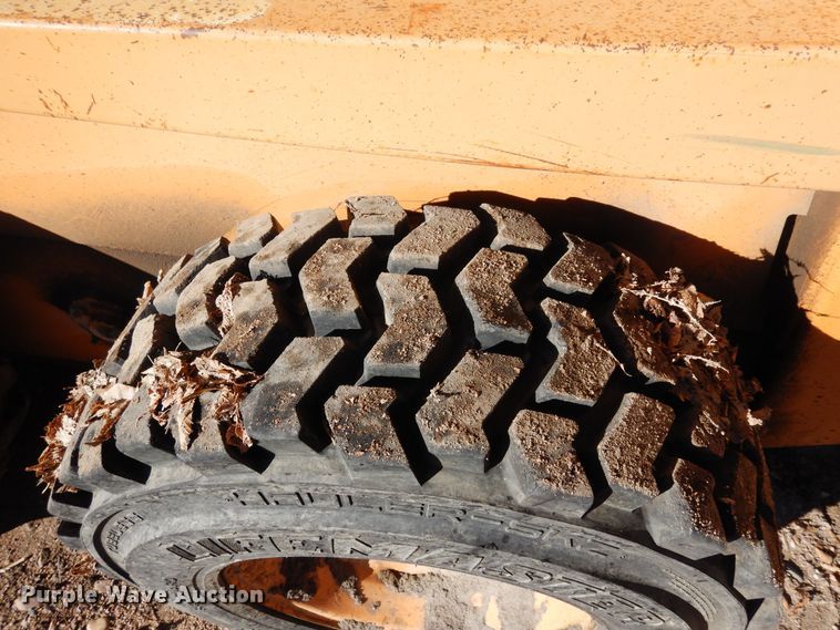 image for item DF8250 1993 Case 1845C  skid steer loader