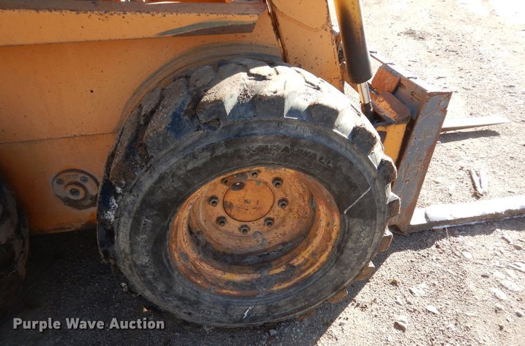 image for item DF8250 1993 Case 1845C  skid steer loader