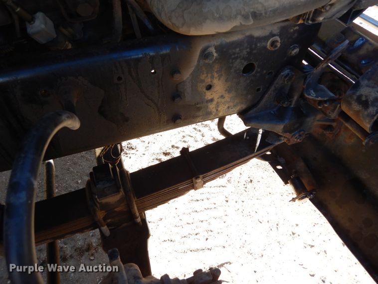 image for item DF8264 1989 Ford L8000  crane truck