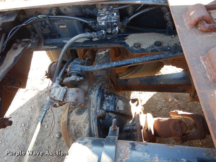 image for item DF8264 1989 Ford L8000  crane truck