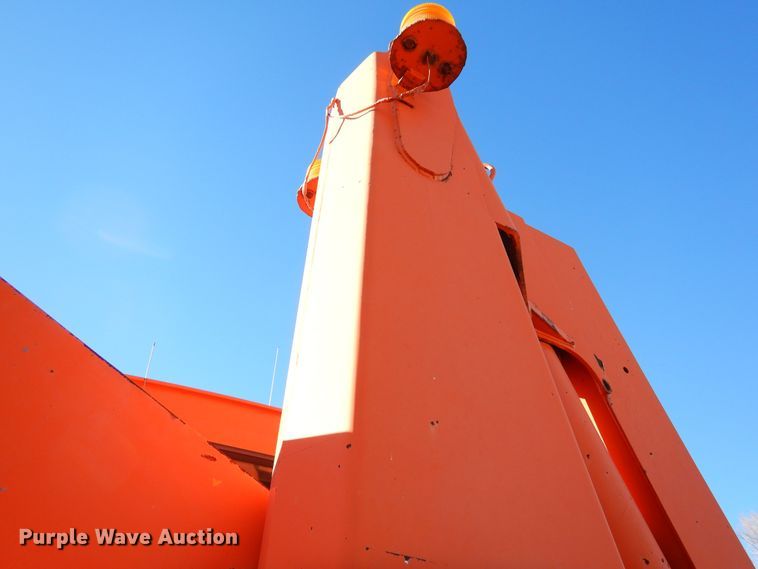 image for item DF8264 1989 Ford L8000  crane truck