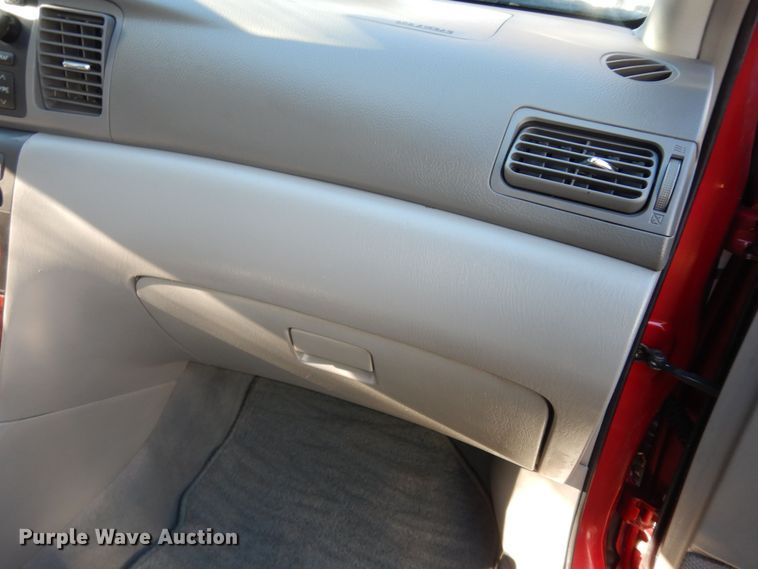 image for item DI6866 2005 Toyota Corolla LE