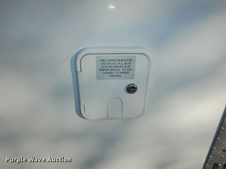 image for item DI6878 2010 Sharp  enclosed cargo trailer