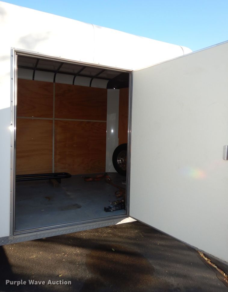 image for item DI6878 2010 Sharp  enclosed cargo trailer