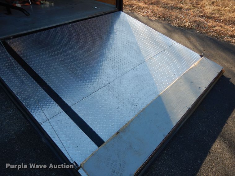 image for item DI6878 2010 Sharp  enclosed cargo trailer