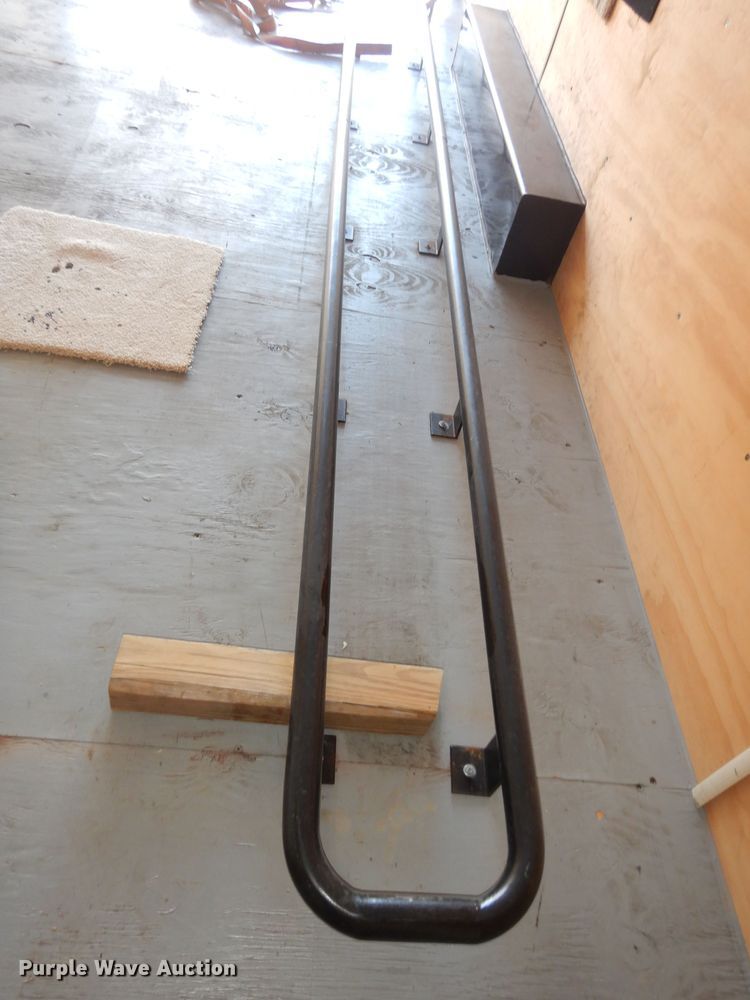 image for item DI6878 2010 Sharp  enclosed cargo trailer