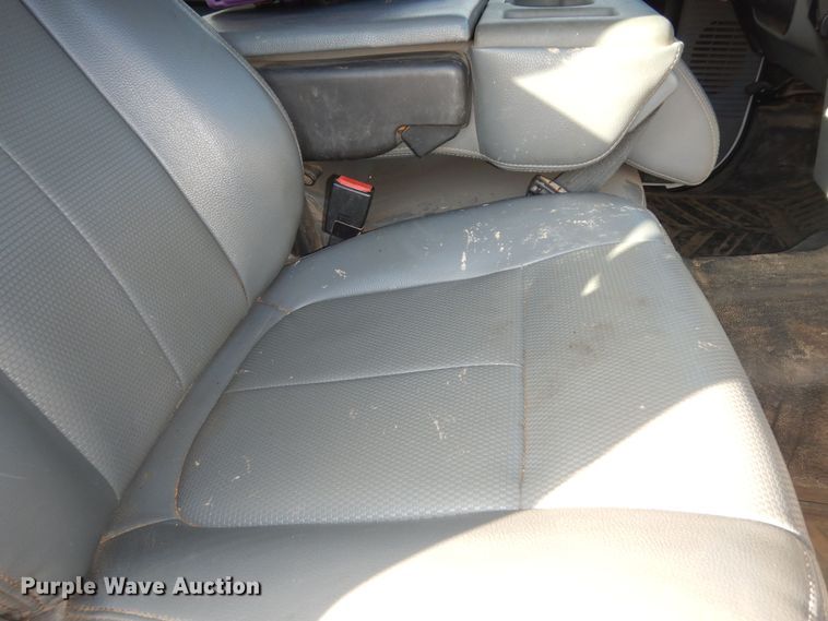 image for item DI6893 2015 Ford F550 Super Duty XL  Crew Cab flatbed truck