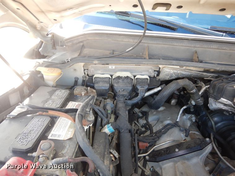 image for item DI6893 2015 Ford F550 Super Duty XL  Crew Cab flatbed truck