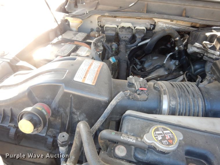 image for item DI6893 2015 Ford F550 Super Duty XL  Crew Cab flatbed truck