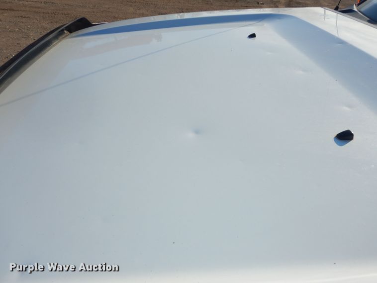 image for item DI6893 2015 Ford F550 Super Duty XL  Crew Cab flatbed truck