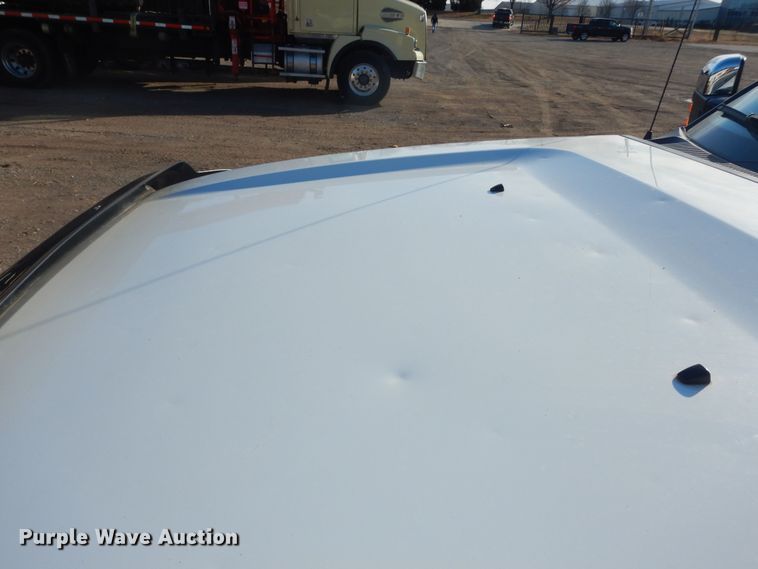 image for item DI6893 2015 Ford F550 Super Duty XL  Crew Cab flatbed truck