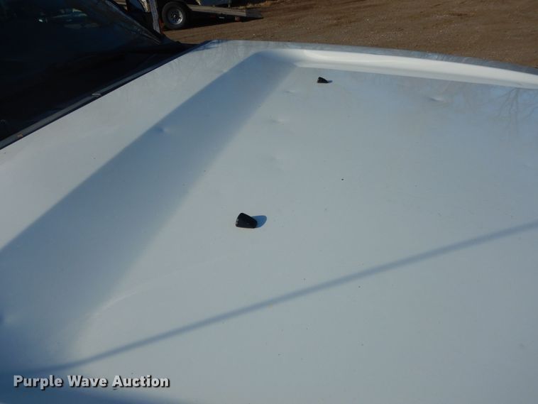 image for item DI6893 2015 Ford F550 Super Duty XL  Crew Cab flatbed truck