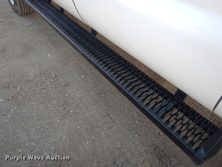 image for item DI6893 2015 Ford F550 Super Duty XL  Crew Cab flatbed truck