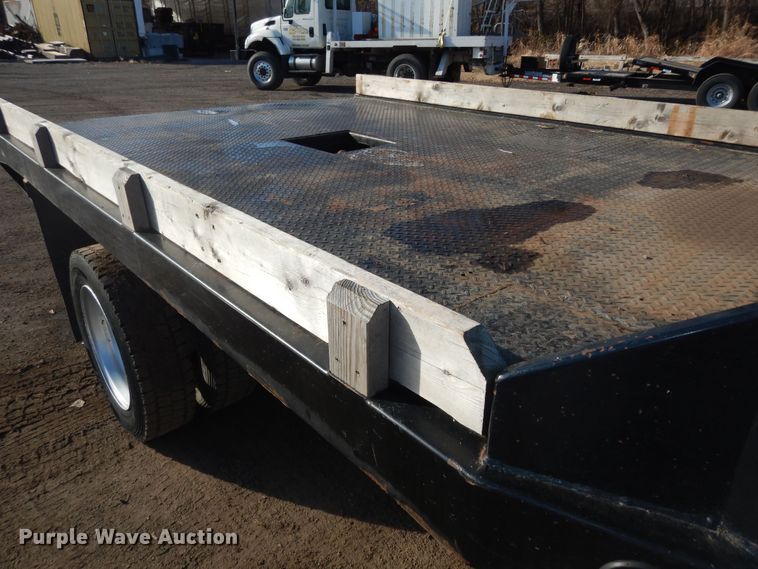 image for item DI6893 2015 Ford F550 Super Duty XL  Crew Cab flatbed truck