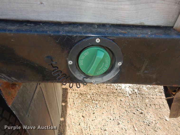 image for item DI6893 2015 Ford F550 Super Duty XL  Crew Cab flatbed truck