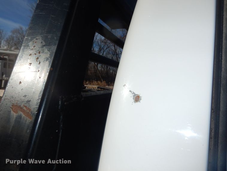 image for item DI6893 2015 Ford F550 Super Duty XL  Crew Cab flatbed truck