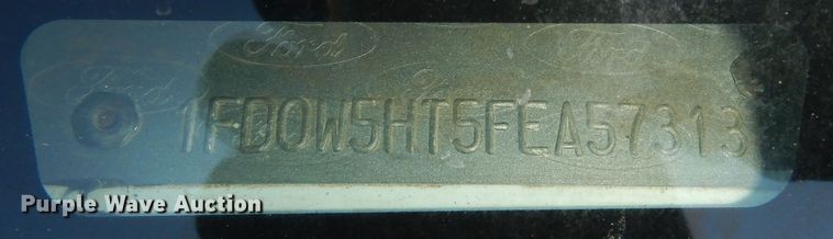 image for item DI6893 2015 Ford F550 Super Duty XL  Crew Cab flatbed truck