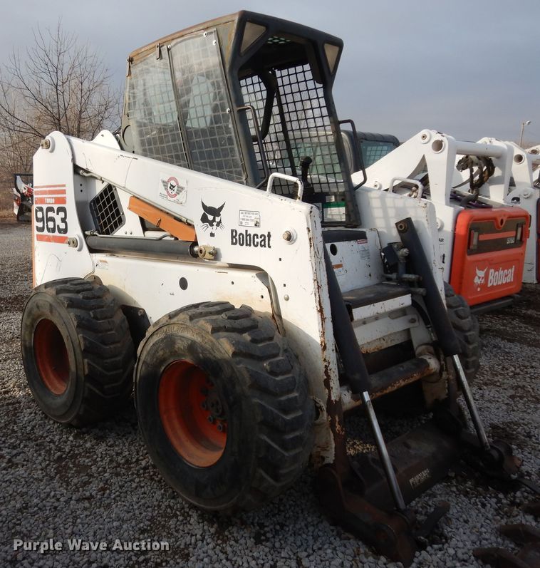 image for item DI6911 2001 Bobcat 963  skid steer loader