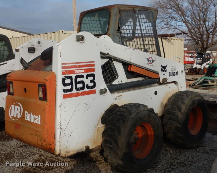 image for item DI6911 2001 Bobcat 963  skid steer loader