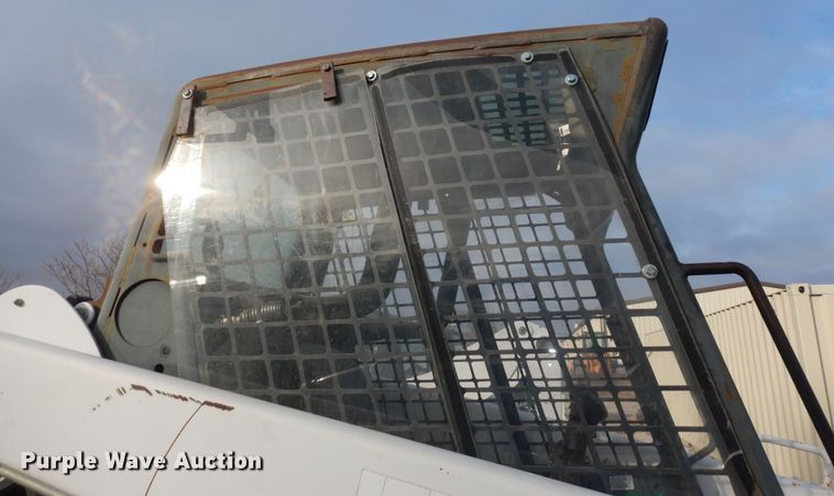 image for item DI6911 2001 Bobcat 963  skid steer loader