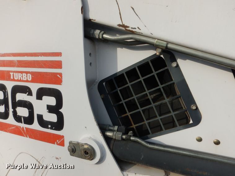 image for item DI6911 2001 Bobcat 963  skid steer loader