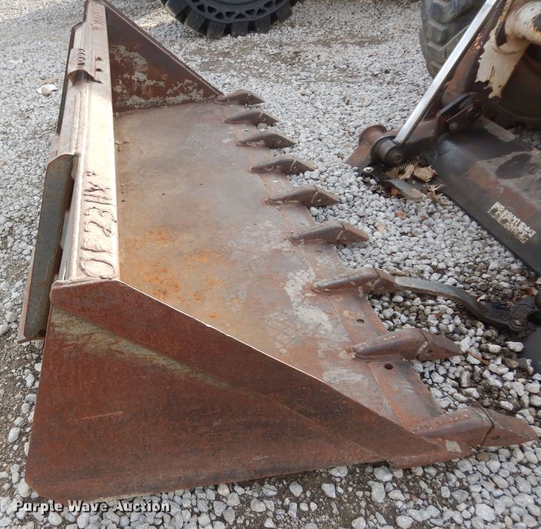 image for item DI6911 2001 Bobcat 963  skid steer loader