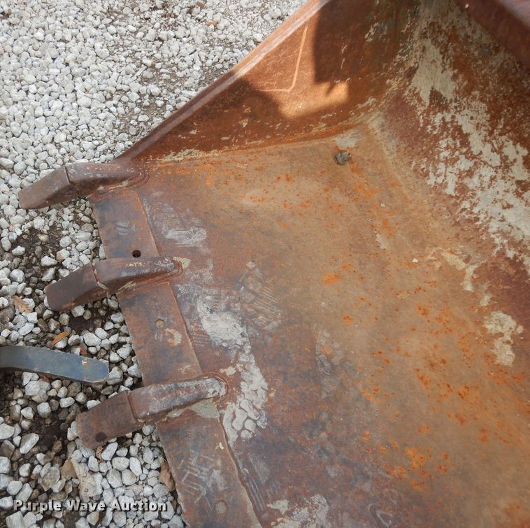 image for item DI6911 2001 Bobcat 963  skid steer loader